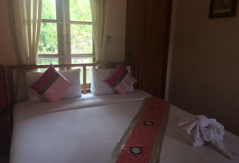 Pension Pornpong House 15