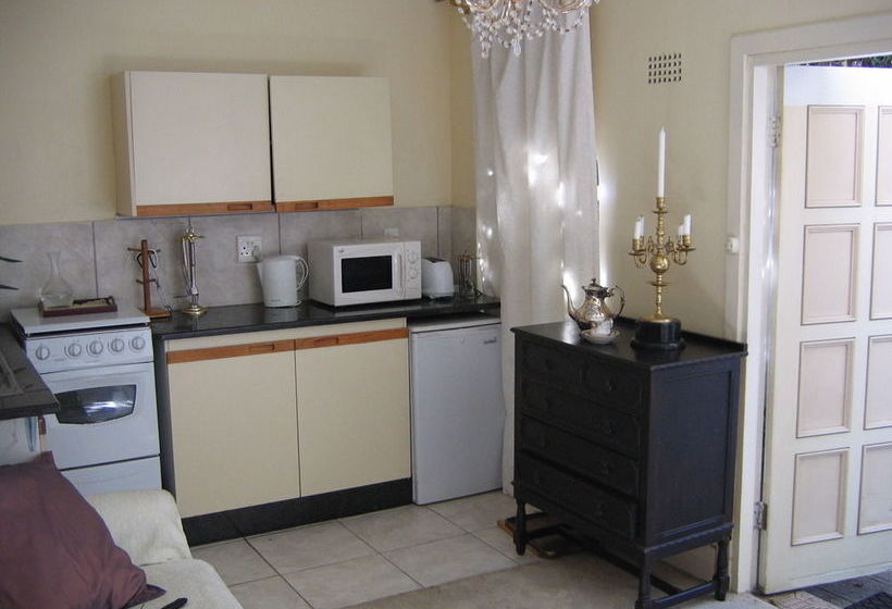 Pension Villa Victoria Executive Guest House 7