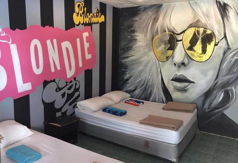 Hostel Lazy House Shenanigans 10