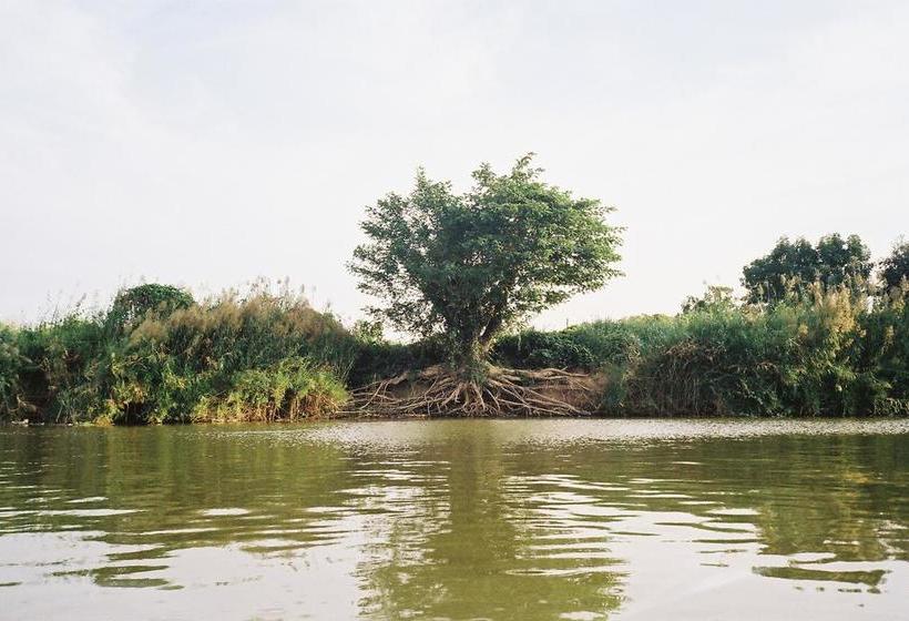 Stockhome Hostel Ayutthaya 10