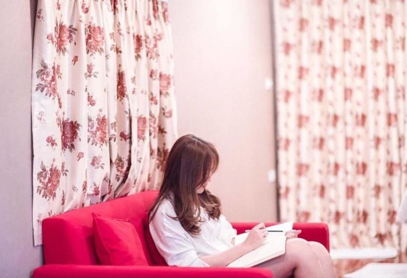 Hotel Crystal Box 11