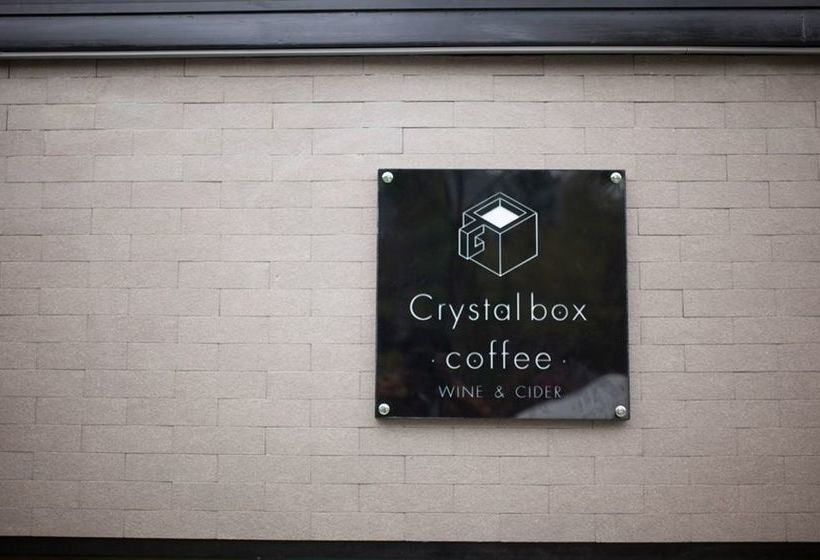 Hotel Crystal Box 2