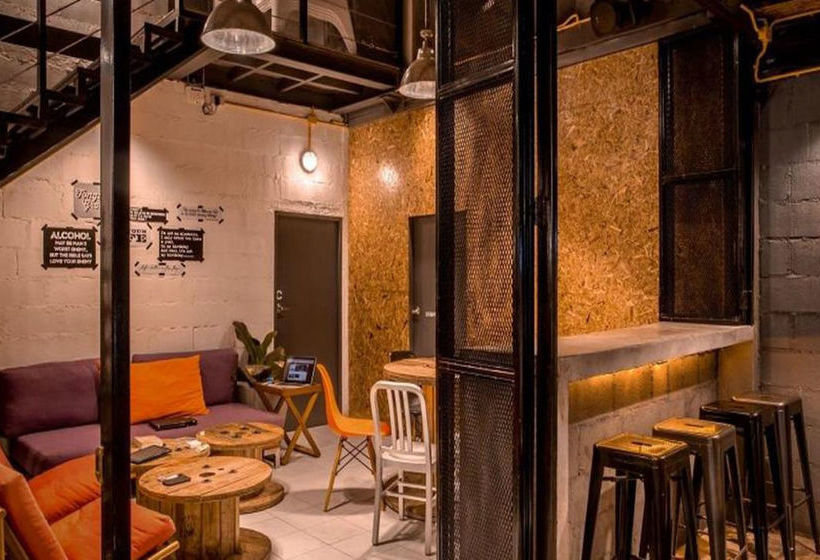 Koh Tao Loft Hostel 1