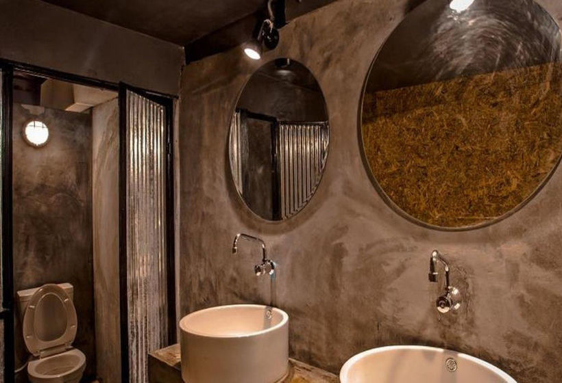 Koh Tao Loft Hostel 7