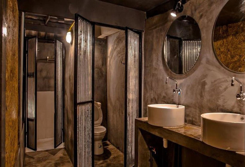 Koh Tao Loft Hostel 8