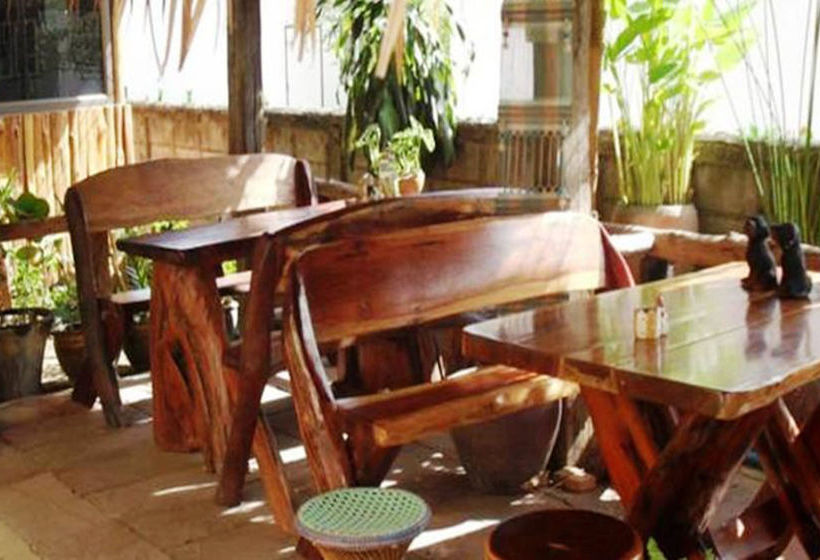 Pensão Thai Guesthouse 7