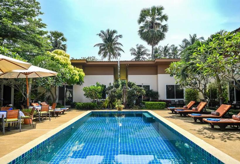 Hotel Cascades Resort Phuket 1