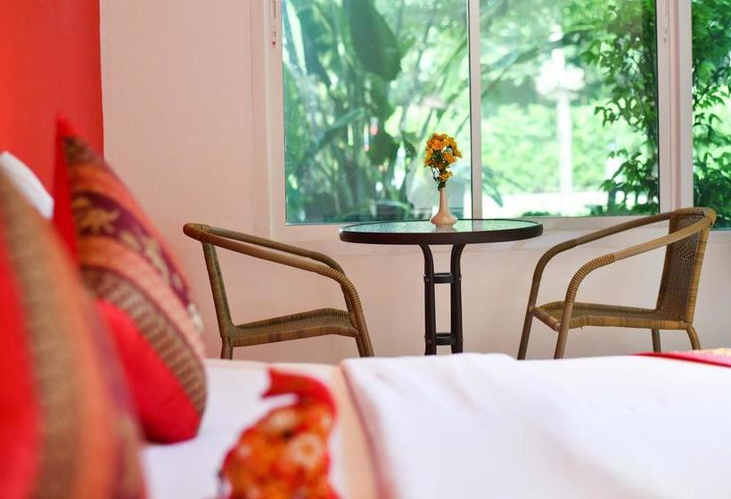 Hotel Cascades Resort Phuket 13