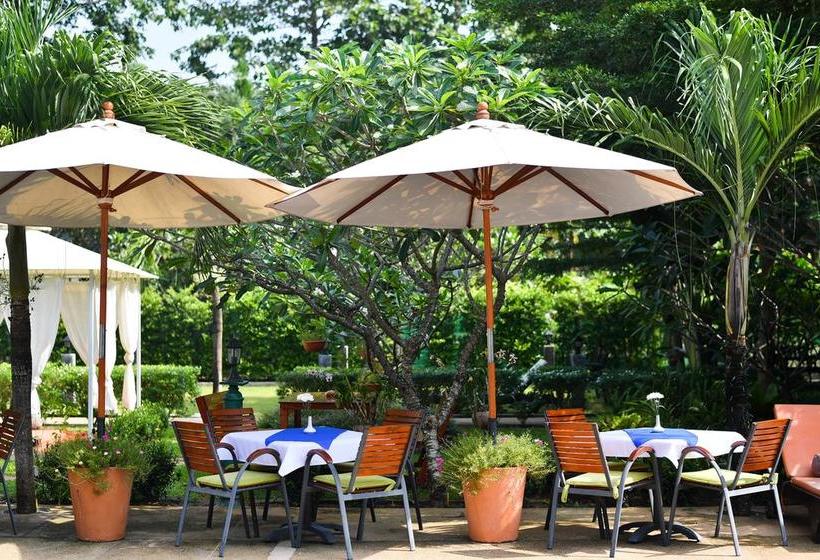 Hotel Cascades Resort Phuket 8