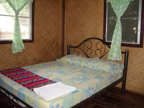 Resort Save Bungalows 17