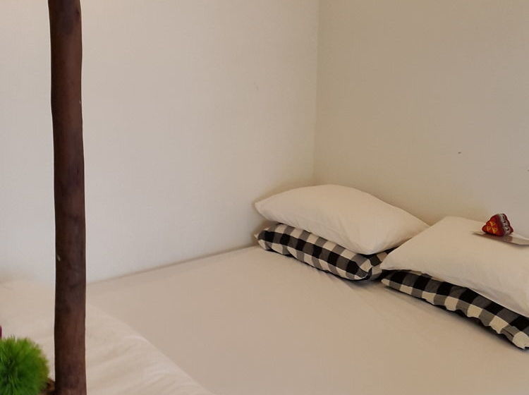 Pension Baan Rare Guesthouse 12