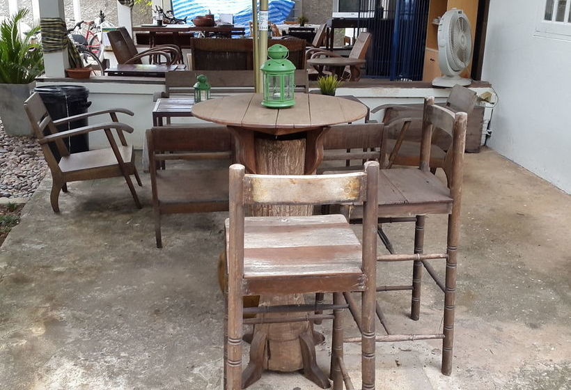 Pension Baan Rare Guesthouse 9