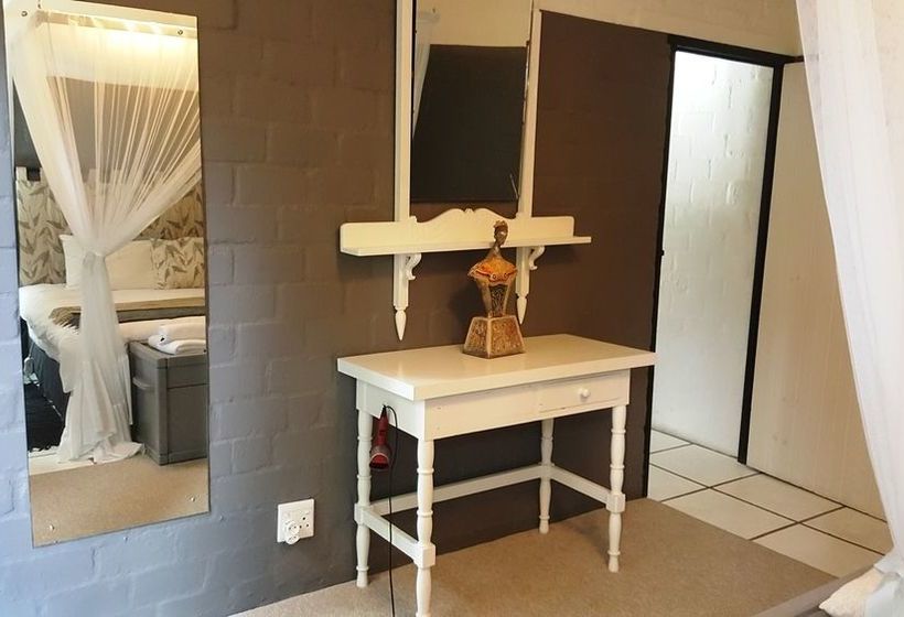 Pension Hornbill House 4