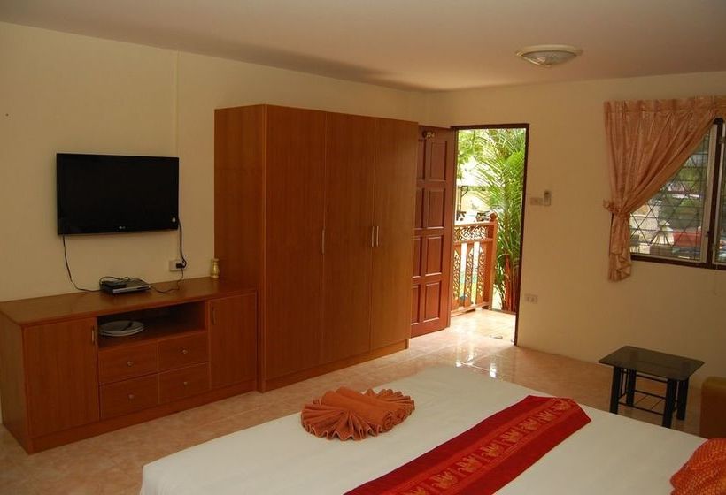 Hotel Sirikarn Residence & Luxury Apartments 12