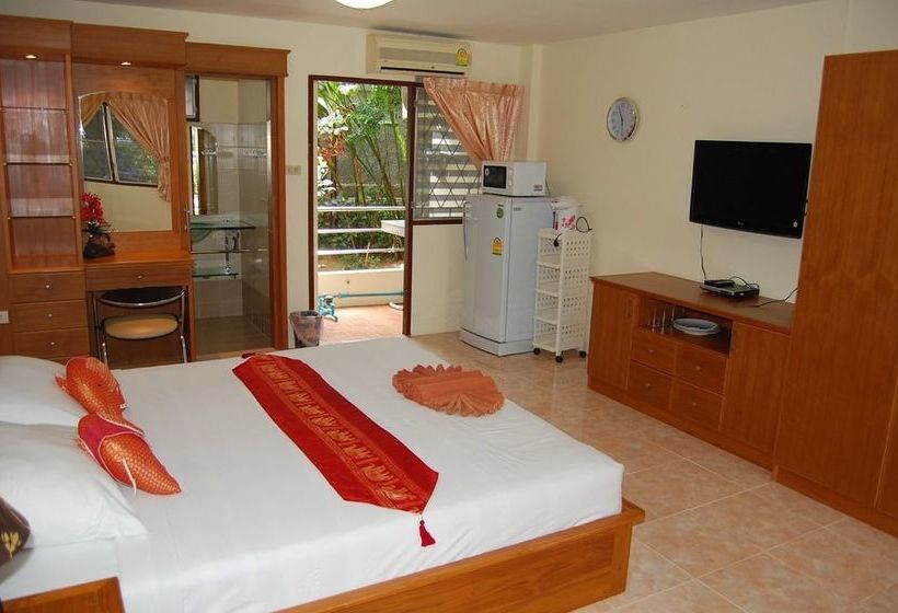 Hotel Sirikarn Residence & Luxury Apartments 14