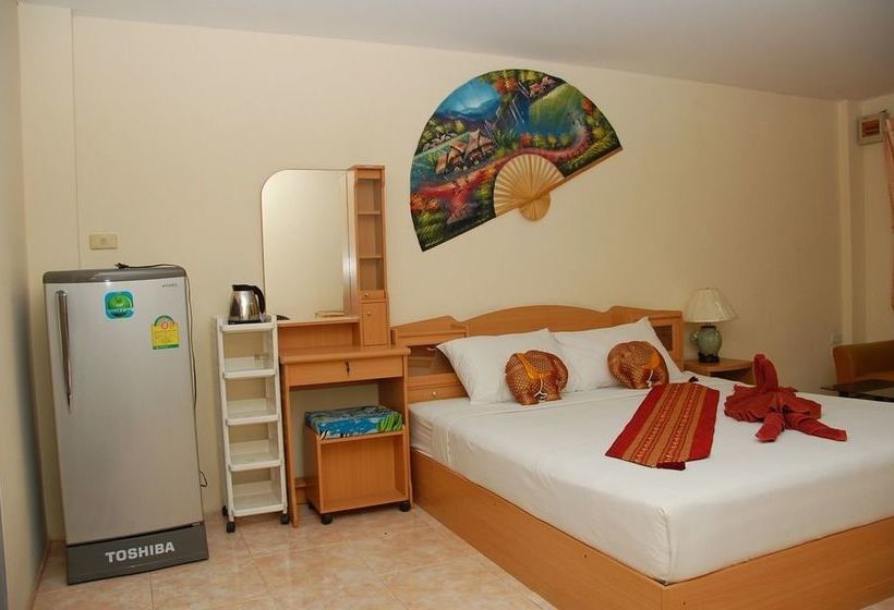 Hotel Sirikarn Residence & Luxury Apartments 4