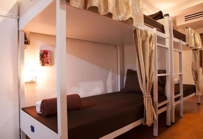 Hello Backpacker Samui Hostel 4