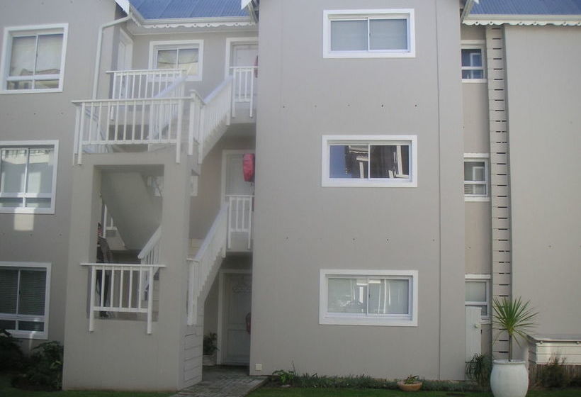 Waterside Living Estates 14