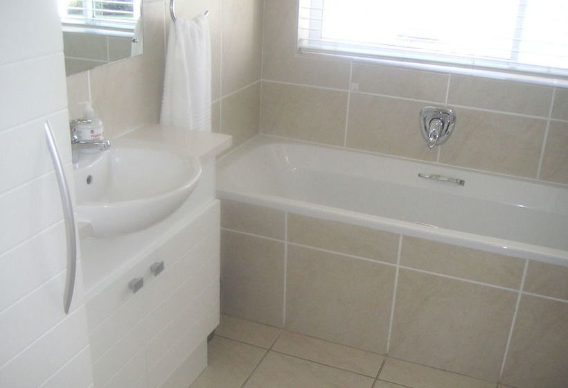 Waterside Living Estates 6