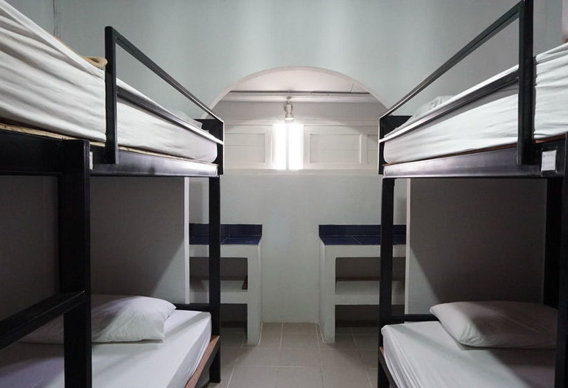 Baan Park Raak Backpacker Hostel 15