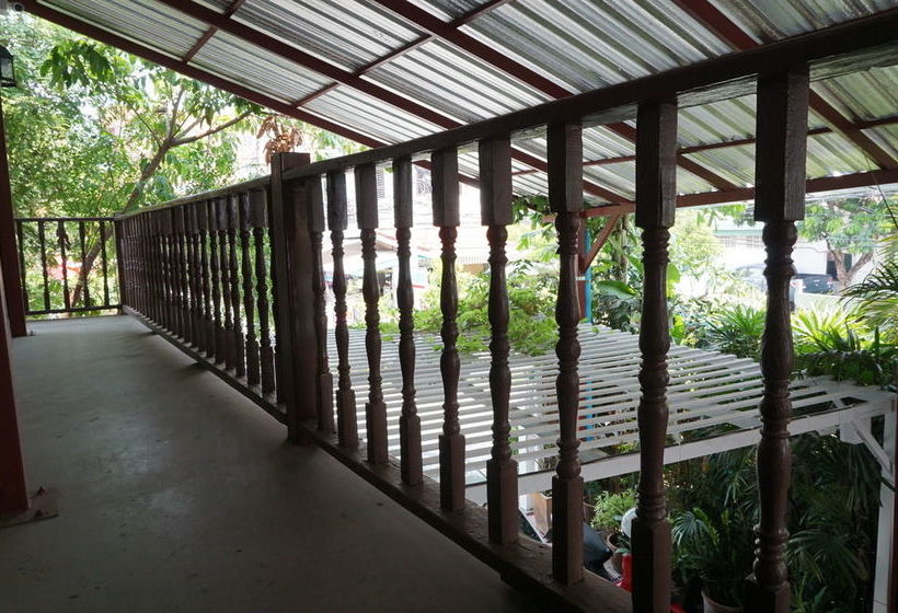 Baan Park Raak Backpacker Hostel 16