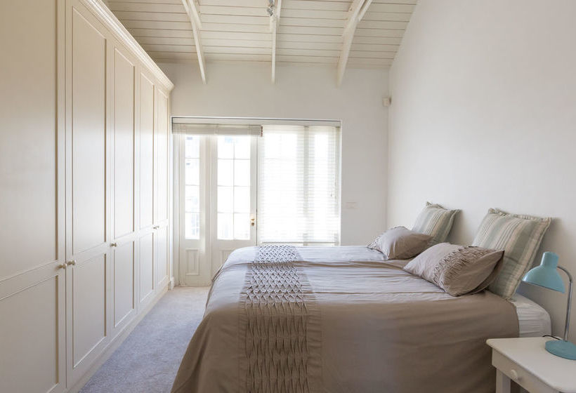 The Majestic Apartment 13