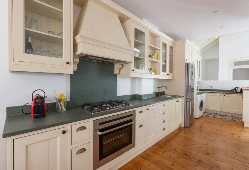 The Majestic Apartment 16