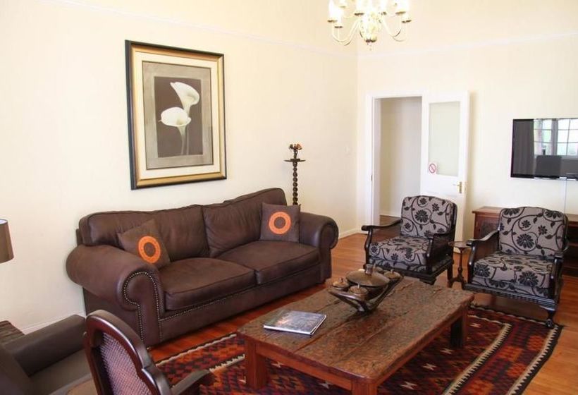 5 Camp Street Guesthouse & Self-catering 11