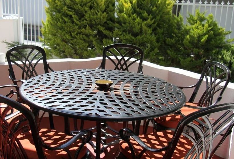 5 Camp Street Guesthouse & Self-catering 19