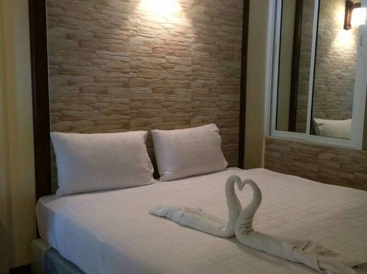 Hotel Leelawadee Boutique Resort 4