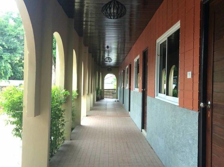 Hotel Leelawadee Boutique Resort 8