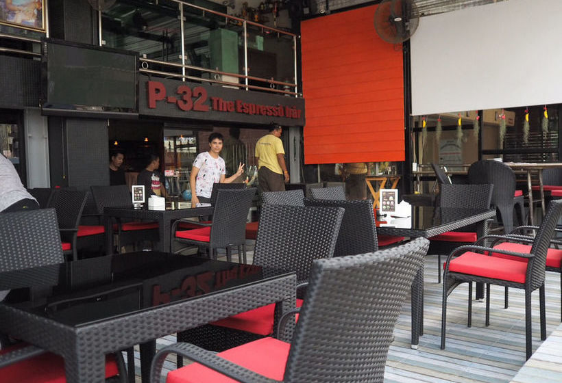 Hotel P32 Pattaya-pook Swan House 10