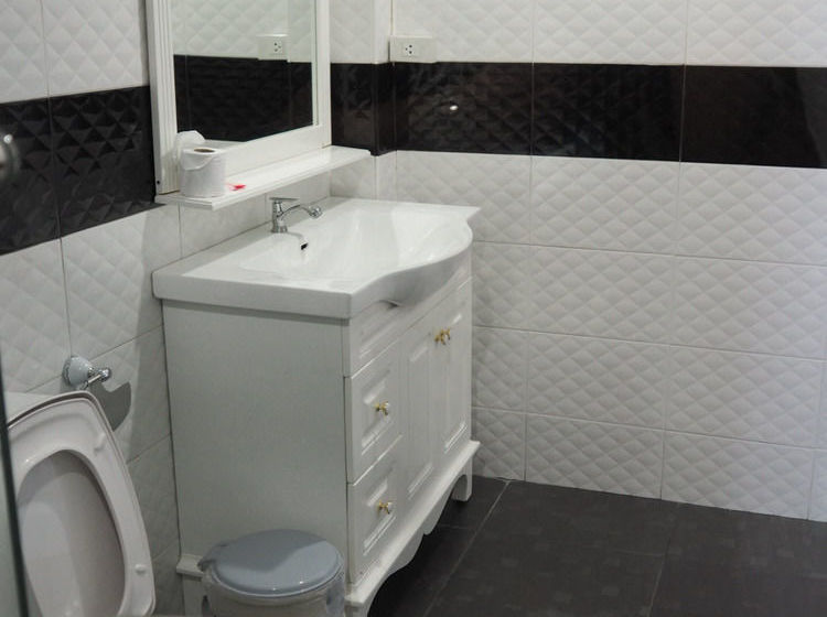 Hotel P32 Pattaya-pook Swan House 14