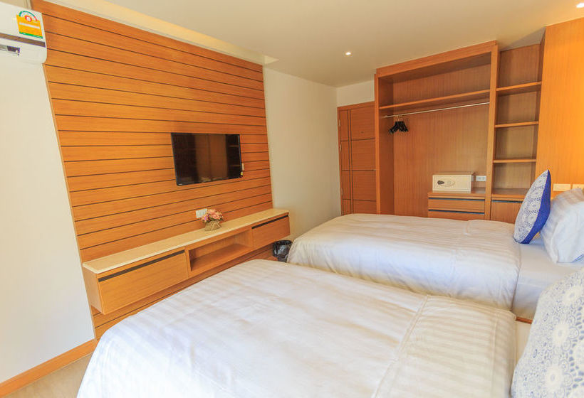 Hotel Room Actually 6