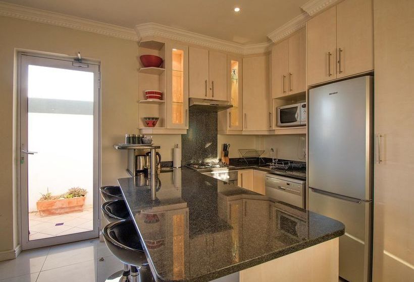 Pension Bikini Beach Suites 11