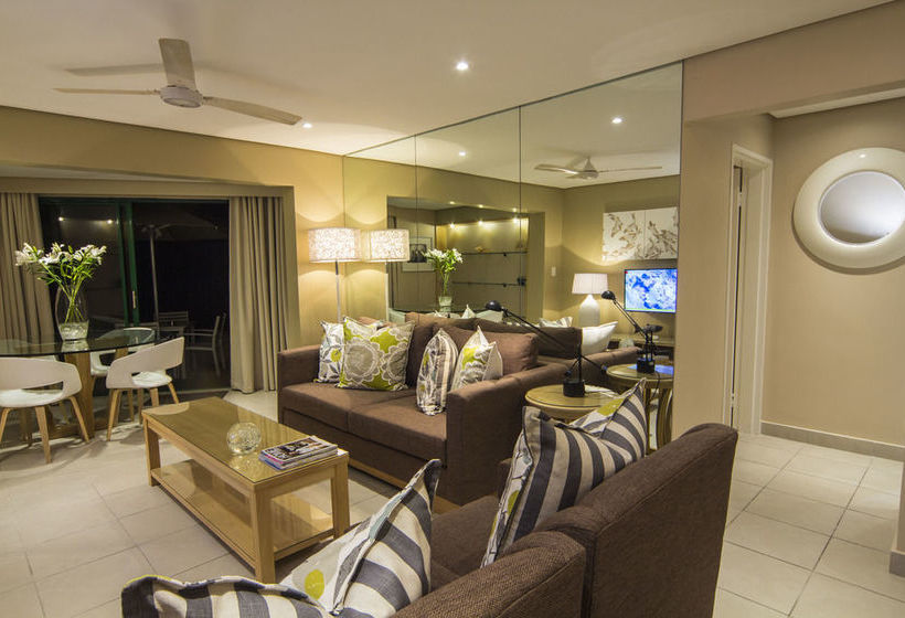 14 The Shades Umhlanga