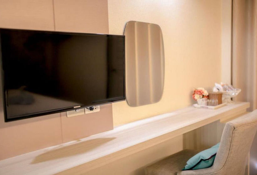 Hotel Klang Muang At Nongkhai 8