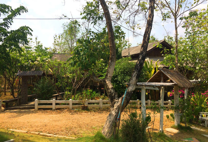 Pension Montri Garden House 14