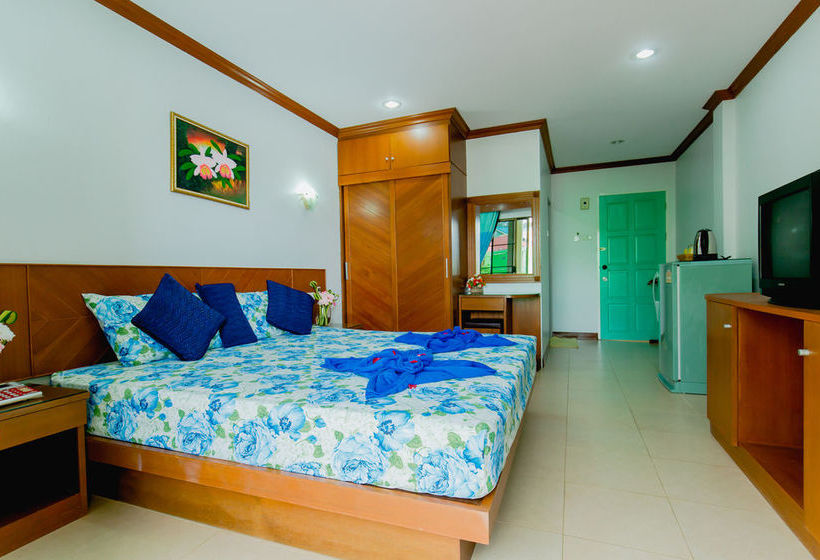 Hotel R K Guesthouse 13