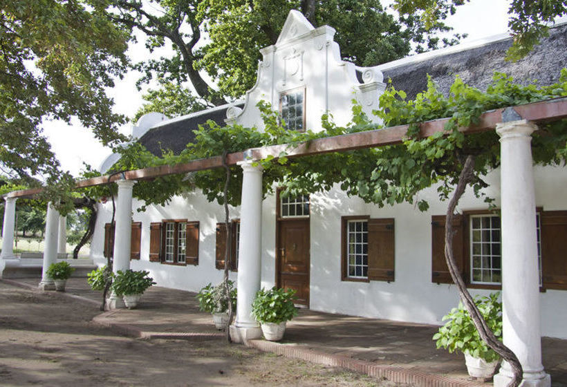 Lekkerwijn Historic Country Guest House