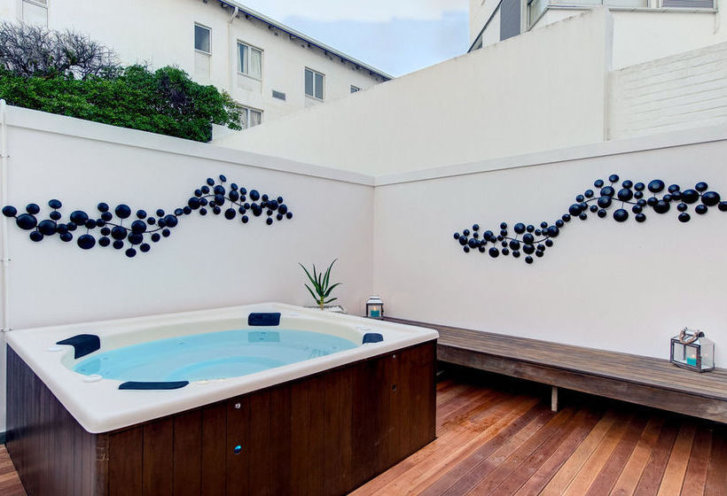 Santa Maria Beach House And Spa 11