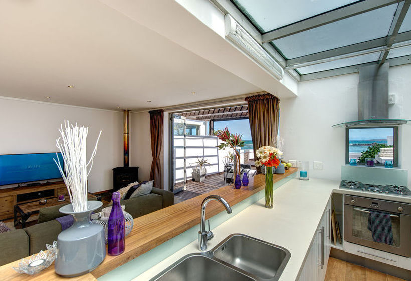 Santa Maria Beach House And Spa 5