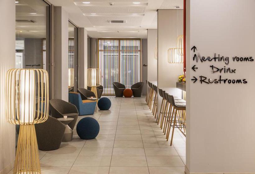 Capri by Fraser Berlin 12