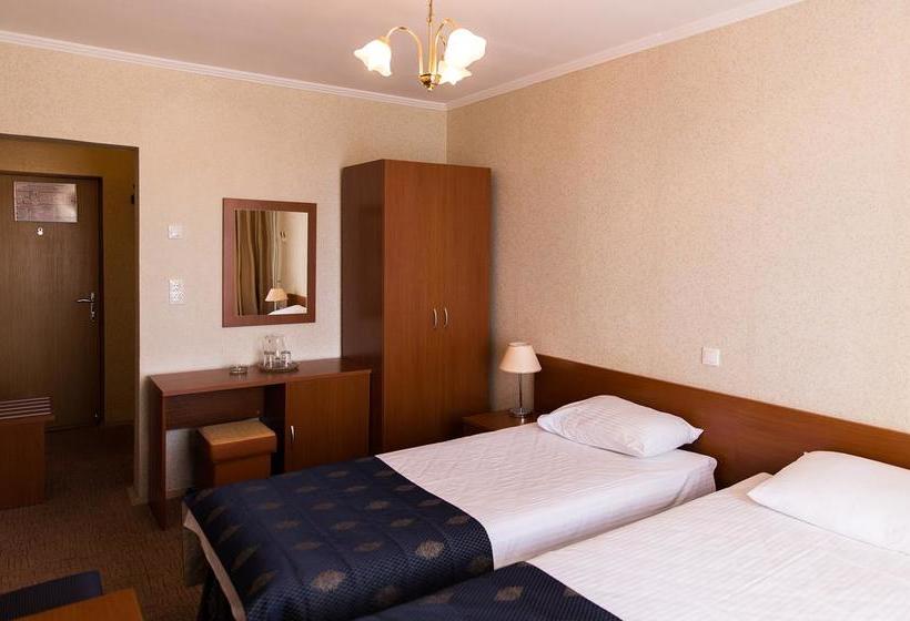 Hotel Smena Adlerkurort 10