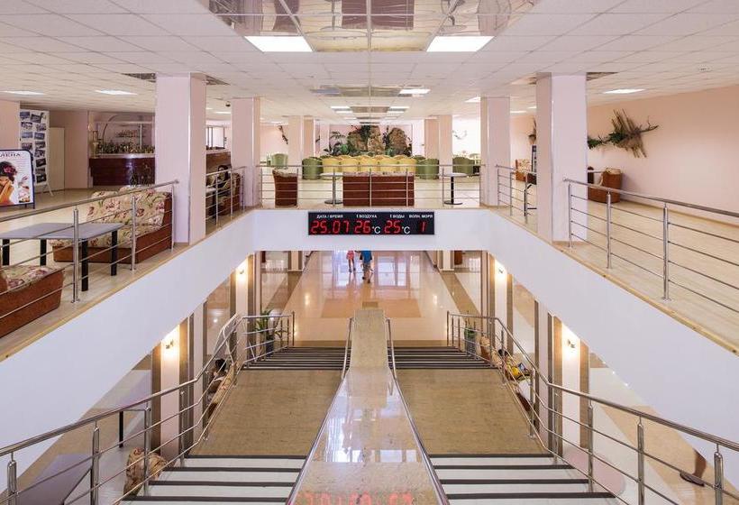 Hotel Smena Adlerkurort 9