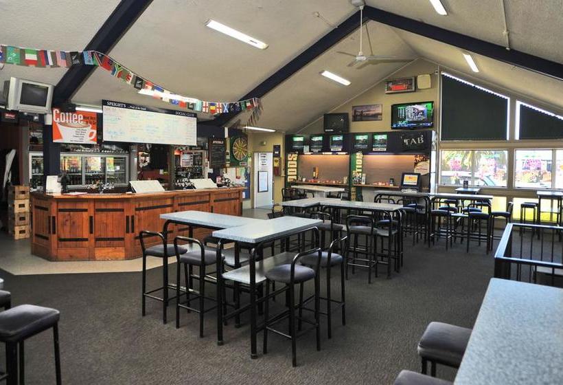 Woodbourne Tavern & Motel 15