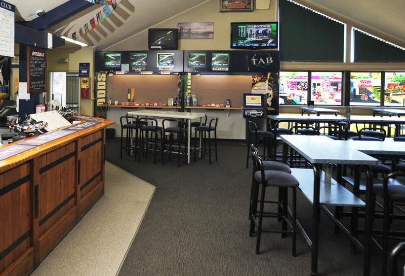 Woodbourne Tavern & Motel 17