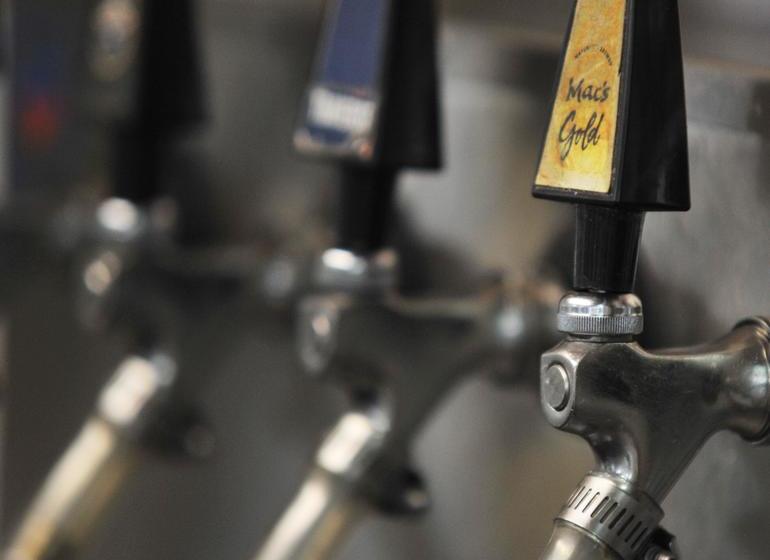 Woodbourne Tavern & Motel 20