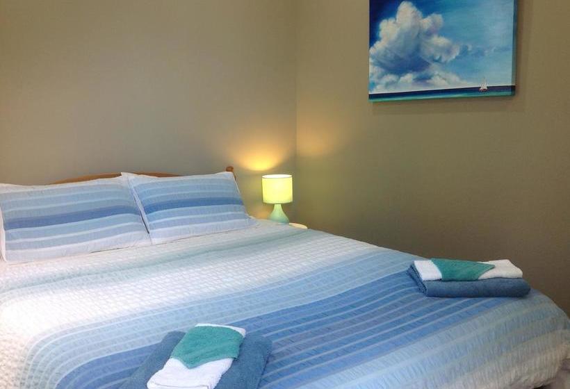 Bed and Breakfast Jennie S In Whitianga Whitianga