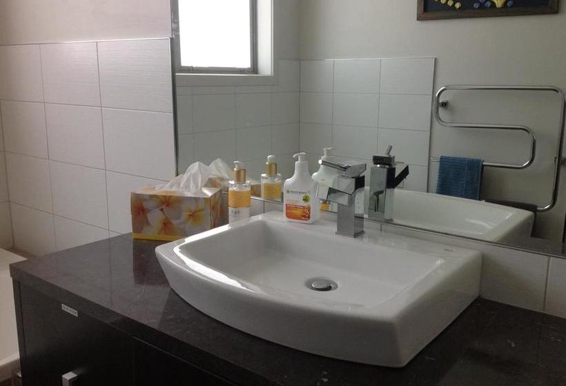 Bed and Breakfast Jennie S In Whitianga 11